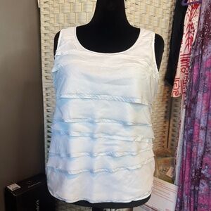 Feminine sleeveless blouse